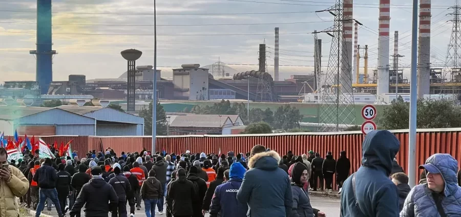 A Taranto boom di ore in cassa integrazione
