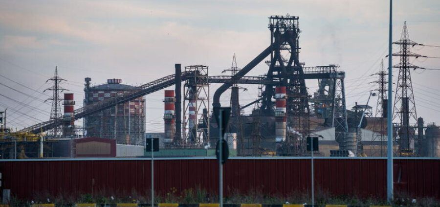 Ex Ilva, Jindal non vuole l'area a caldo